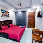 Rose Room Comfy Stay Couples & Family Friendly Close To Saket Metro Station